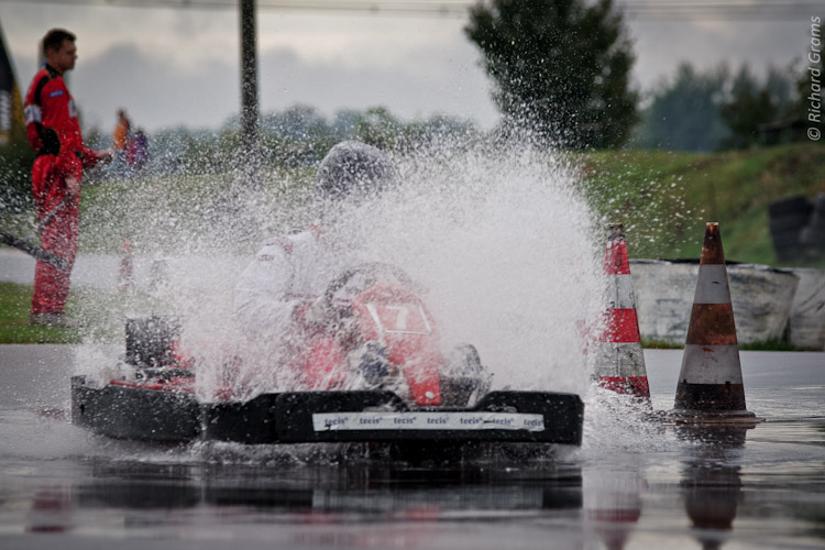 20110918LR-IMGP4275_02